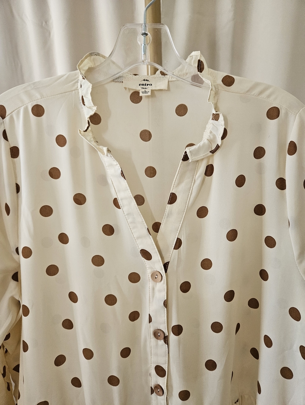 Entro Cream & Brown Polka Dot Oversized Ruffle Blouse Size L - Picture 3 of 6